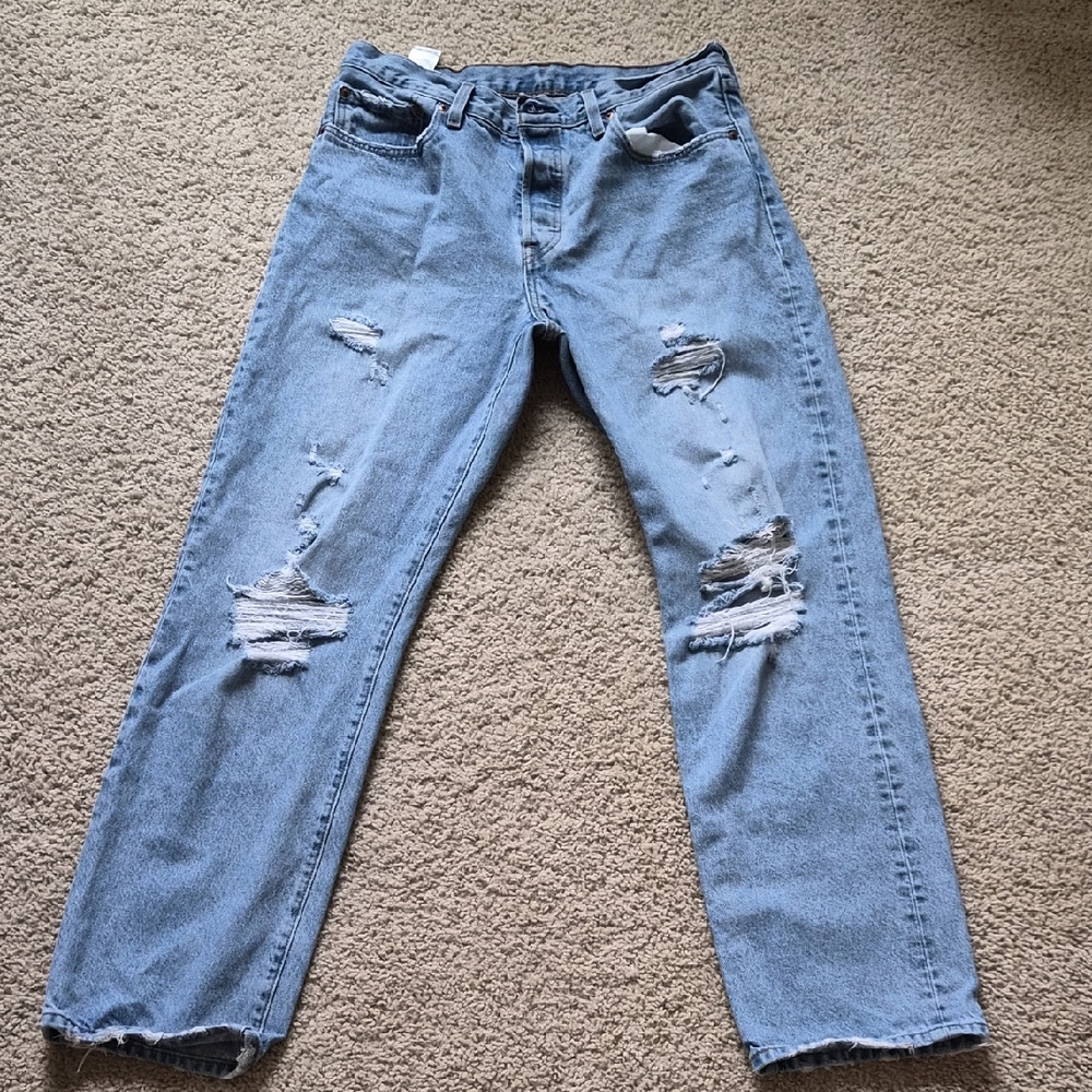 Levi's 501 Distressed Jeans